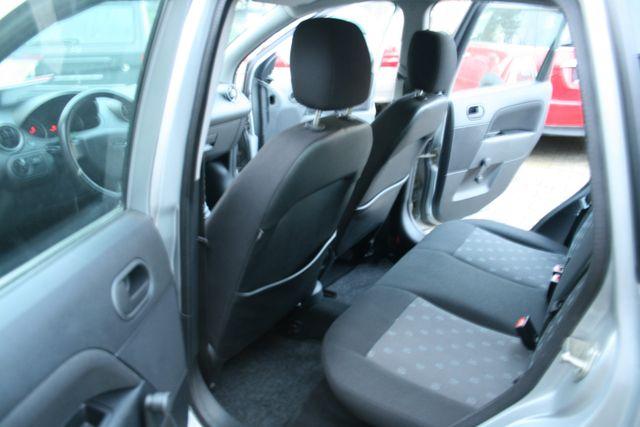 Ford Fiesta 1.3 51 kW Ambiente,Klima, Allwetterreifen 