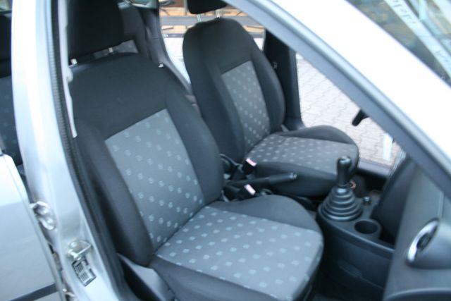 Ford Fiesta 1.3 51 kW Ambiente,Klima, Allwetterreifen 