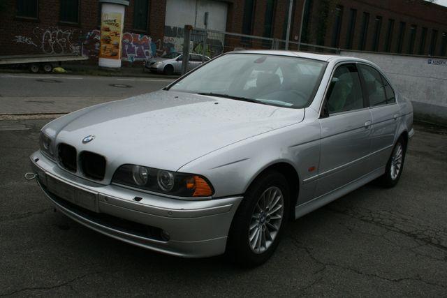 BMW 5er i Lifestyle MOTORSCHADEN-DEFEKT 