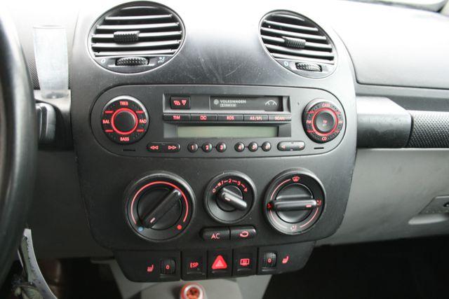 Volkswagen Beetle Cabriolet 2.0 Highline 
