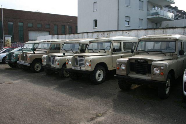 Land Rover Defender Santana Serie III| 6Sitzer| Oldtimer 