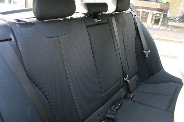 BMW 1er 1 Limousine 5-trg. i Advantage 