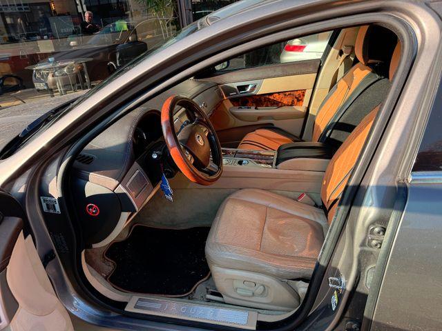 Jaguar XF 4.2 V8 Premium Luxury 