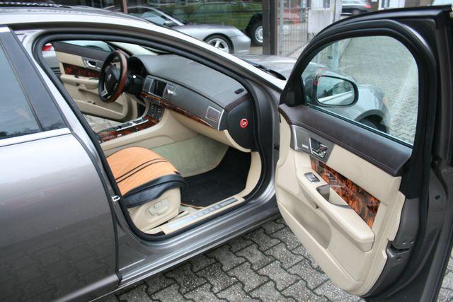 Jaguar XF 4.2 V8 Premium Luxury|Vollausstattung|Allwet. 