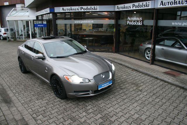Jaguar XF 4.2 V8 Premium Luxury|Vollausstattung|Allwet. 