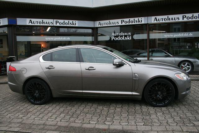 Jaguar XF 4.2 V8 Premium Luxury|Vollausstattung|Allwet. 