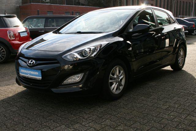 Hyundai i30 FIFA World Cup Edition|Allwetterreifen|T&uuml;v N 