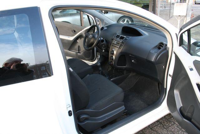 Toyota Yaris Basis 