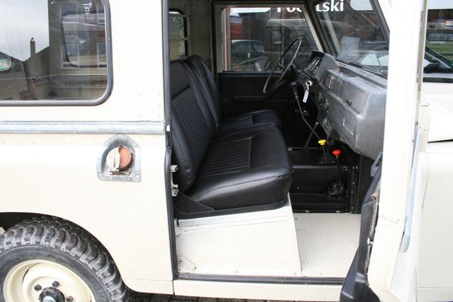 Land Rover Defender Santana 