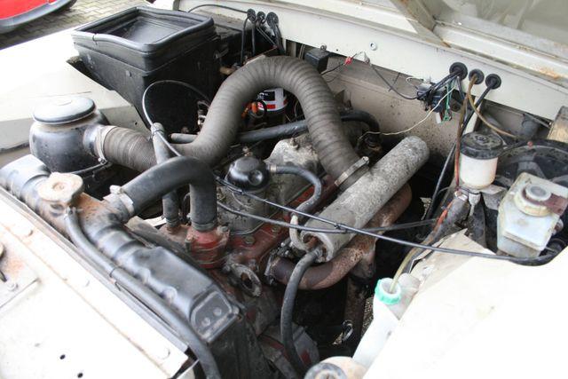 Land Rover Defender Santana 