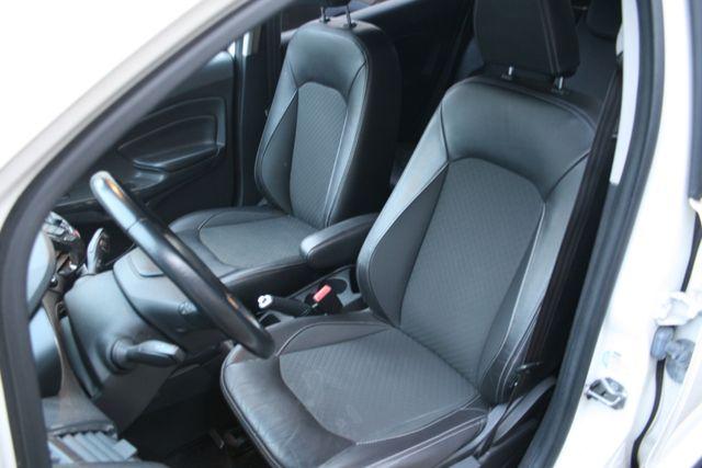 Ford EcoSport Titanium | T&Uuml;V/AU Neu Allwetter 