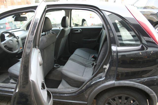 Opel Corsa C | Nur Gewerbe, H&auml;ndler oder Export 