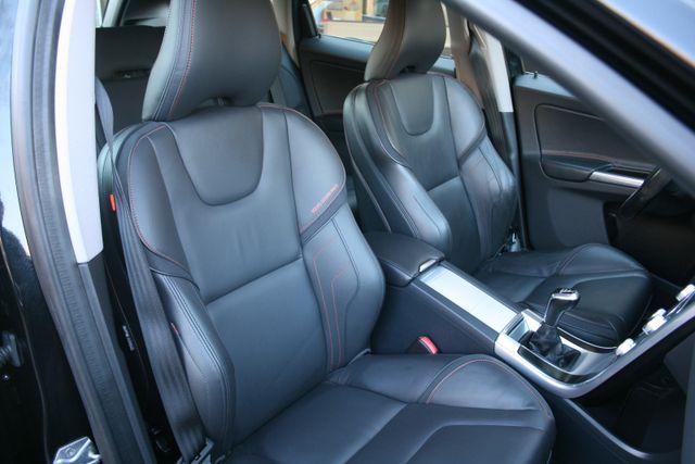 Volvo XC60 Ocean Race 2WD | 33 TKm|Navi| 1. Hd 