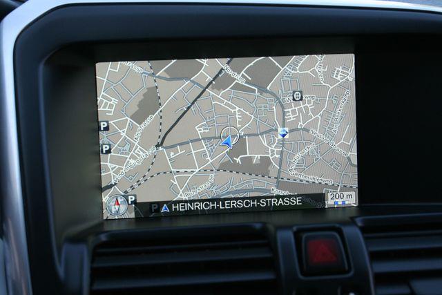 Volvo XC60 Ocean Race 2WD | 33 TKm|Navi| 1. Hd 