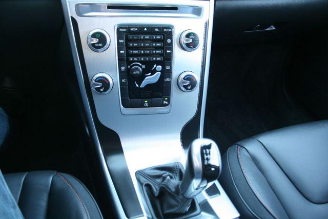 Volvo XC60 Ocean Race 2WD | 33 TKm|Navi| 1. Hd 