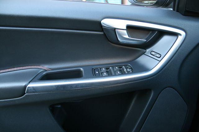 Volvo XC60 Ocean Race 2WD | 33 TKm|Navi| 1. Hd 