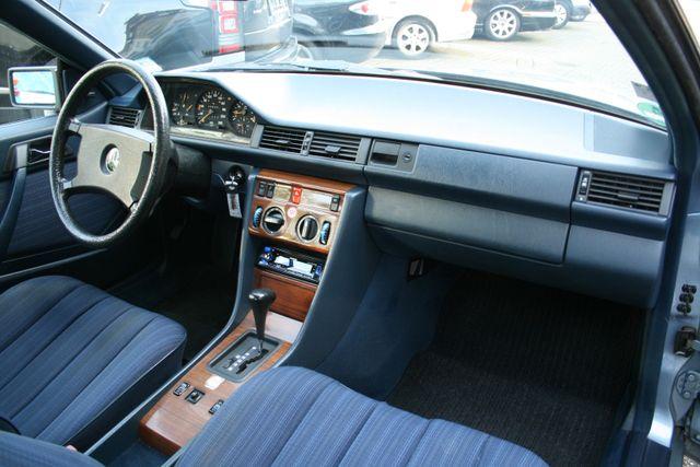 Mercedes-Benz CE-Klasse CE 230|Oldtimer|SSD el.|metallic 