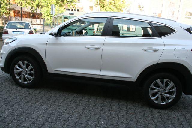 Hyundai TUCSON Style 2WD Autm|Kamera|Navi|Allwet|SitzH. 