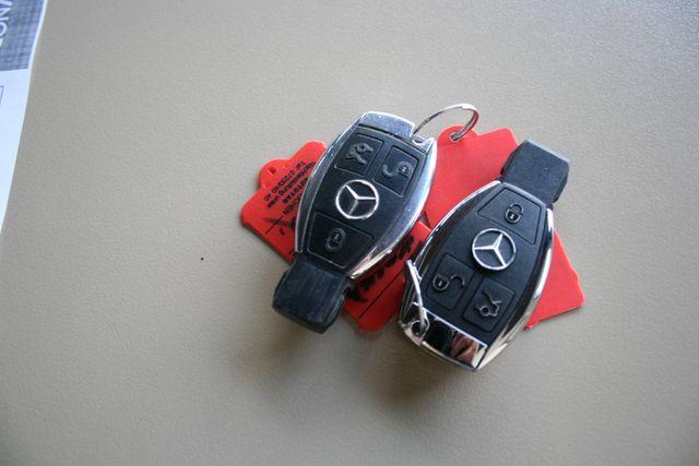 Mercedes-Benz C-Klasse C 250 Elegance Automatic CGI BlueEfficiency,Navi 