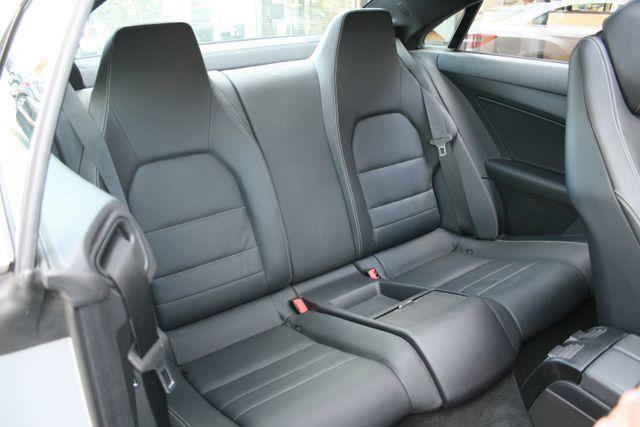 Mercedes-Benz E-Klasse E250 Autom BlueEfficiency Coupe | Pano|W/S R&auml;der 