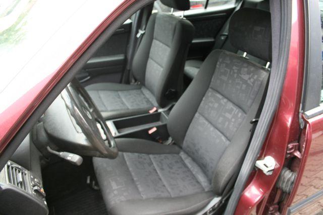 Mercedes-Benz C-Klasse C 180|Oldtimer|Klima|Schiebedach|Autom.|1. Hd 
