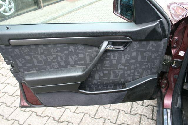 Mercedes-Benz C-Klasse C 180|Oldtimer|Klima|Schiebedach|Autom.|1. Hd 