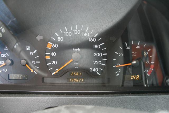 Mercedes-Benz C-Klasse C 180|Oldtimer|Klima|Schiebedach|Autom.|1. Hd 