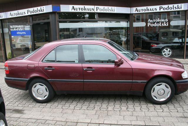 Mercedes-Benz C-Klasse C 180|Oldtimer|Klima|Schiebedach|Autom.|1. Hd 