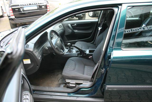 Volvo V70 2.4 Comfort |AHK 1800Kg|Navi|Klima|Allwetter 