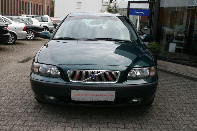 Volvo V70 2.4 Comfort |AHK 1800Kg|Navi|Klima|Allwetter 