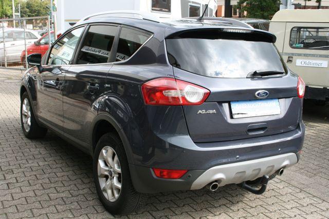 Ford Kuga Champions Edition | Pano AHK 