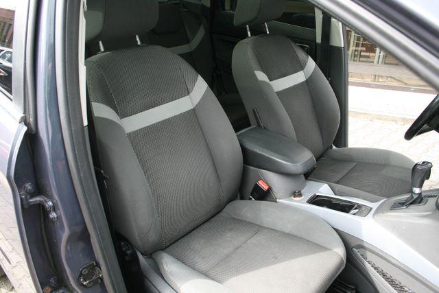 Ford Kuga Champions Edition | Pano AHK 