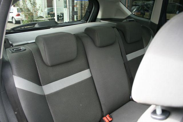 Ford Kuga Champions Edition | Pano AHK 