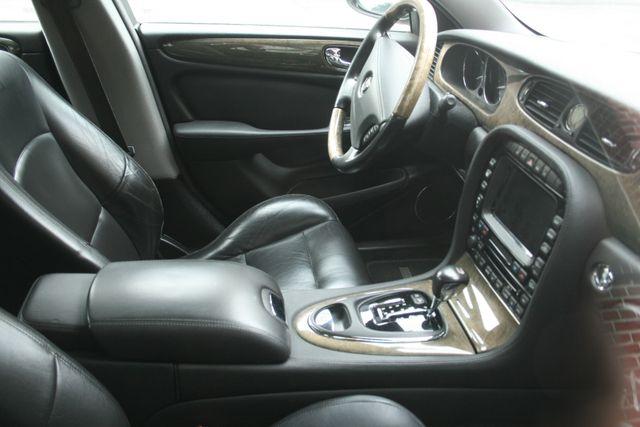 Jaguar XJ R | Rentnerfahrzeug T&Uuml;V 01/2028 
