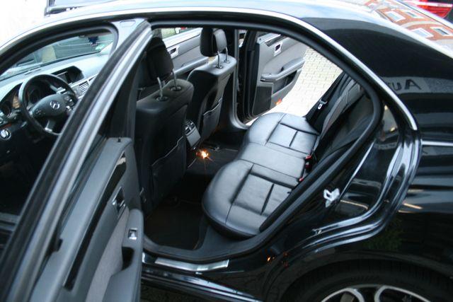 Mercedes-Benz E-Klasse E 220 CDI Avangarde Automatik BlueEfficiency Nav 
