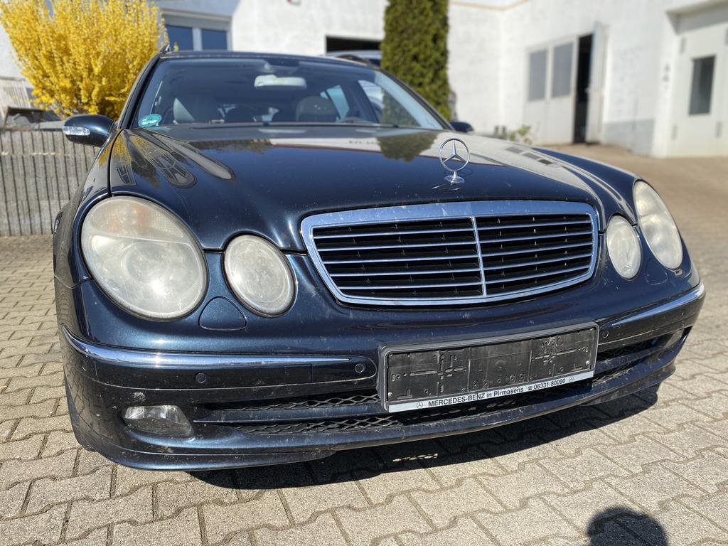 Mercedes Benz E Klasse T Modell E 320 T Cdi Export Ahk Leder Schiebedach Auto Bauer