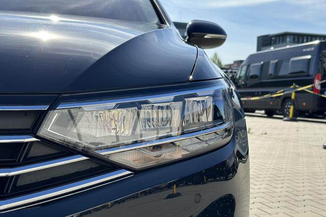 Lagerfahrzeug Volkswagen Passat Variant - Elegance :SOFORT  NAVI  Winterpak  Voll-LED  Kamera  3Z Klimaaut