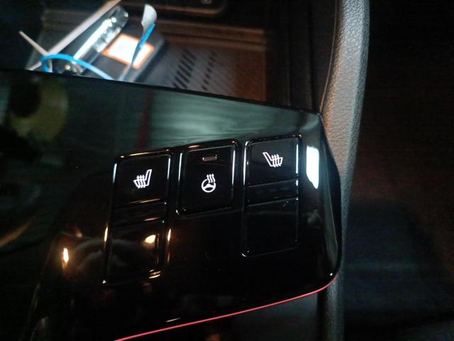 Kia Sportage Spirit AT HEV SOFORT! Navi Pano LED WinterPak E-Heck 