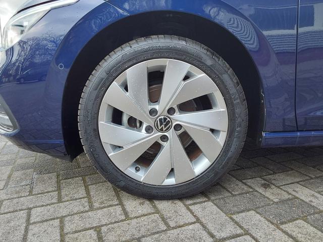 Volkswagen Golf Variant 1.5 eTSI DSG MH Style ACC/LED/PDC/SHZ/KAM 