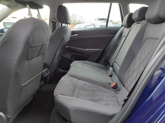 Volkswagen Golf Variant 1.5 eTSI DSG MH Style ACC/LED/PDC/SHZ/KAM 
