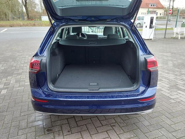 Volkswagen Golf Variant 1.5 eTSI DSG MH Style ACC/LED/PDC/SHZ/KAM 