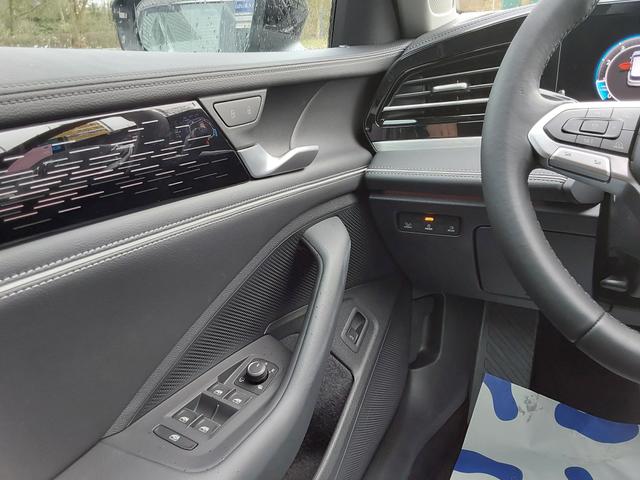 Volkswagen Passat Variant 1.5 eTSI DSG MH ACC/IQL/PDC/SHZ/Navi 