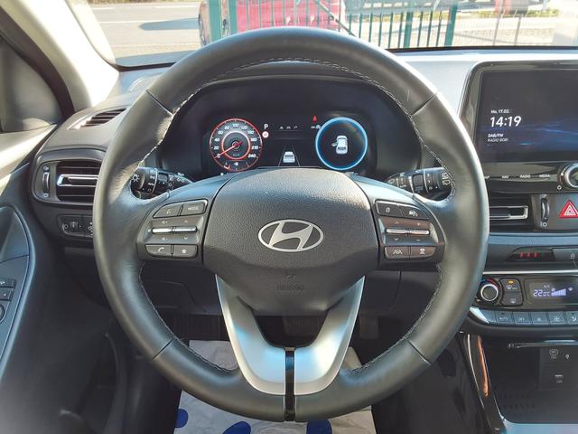 Hyundai i30 Kombi 1.0 T-GDI ACC/LED/APP/SHZ/Kamera/Navi 