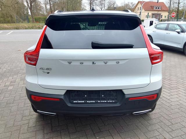 Volvo XC40 D4 AWD R-Design AHK/SHZ/LED/PDC/NAV 