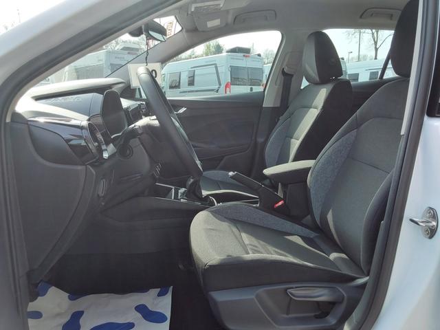 Skoda Fabia 1.0 MPI Essence PDC/LED 
