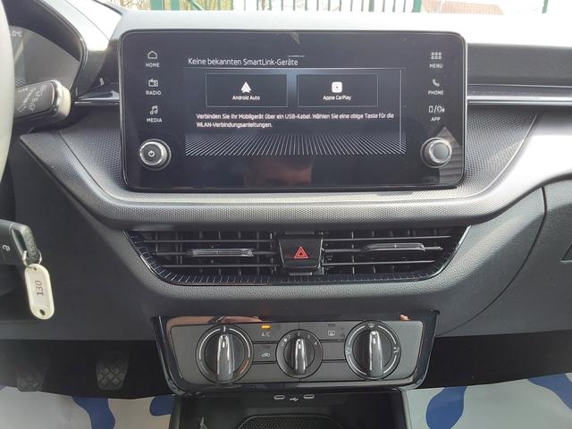 Skoda Fabia 1.0 MPI Essence APP/PDC/LED 