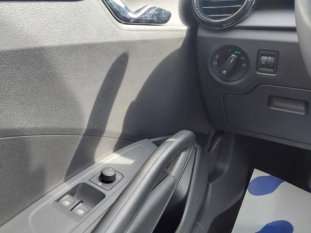 Skoda Fabia 1.0 MPI Essence PDC/LED 