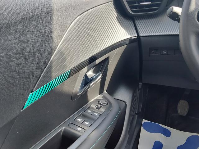 Peugeot 208 1.2 PureTech 100 Allure Pack ACC/LED/PDC/KAM/SHZ 