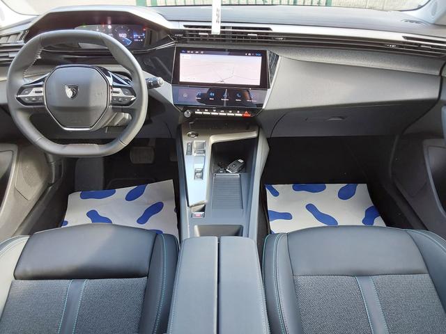 Peugeot 308 SW 1.5 BlueHDI 130 Allure ACC/AHK/LED/PDC/KAM/NAV 