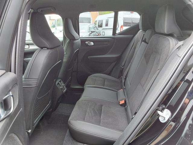Volvo XC40 B3 2WD Plus Black Edition AHK/ACC/H&K/PDC/SHZ/KAM/NAV 